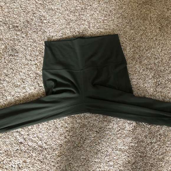 Lululemon leggings - Picture 4 of 4